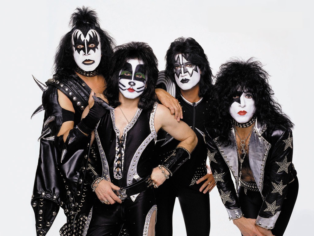 Kiss 2