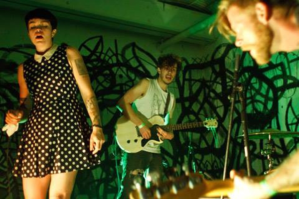 perfect-pussy-anuncia-lbum-debut-y-estrena-driver-filter-m-xico