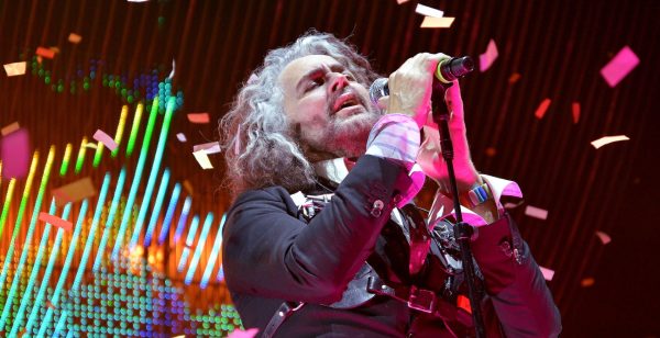 Flaming Lips Wayne Coyne live