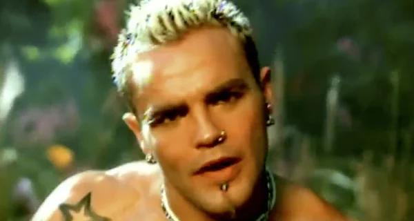 attachment crazy town butterfly music video screenshot shifty shellshock