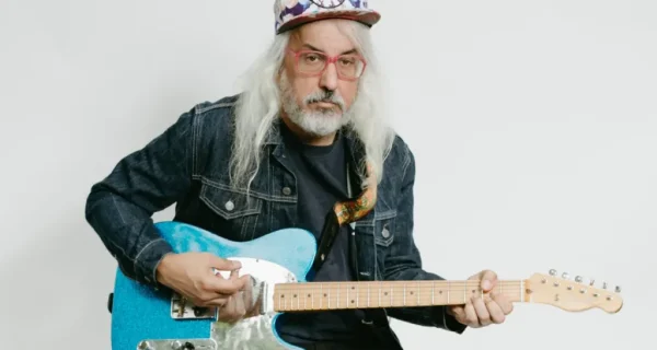 J Mascis