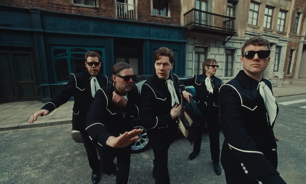 The Hives 1743519386