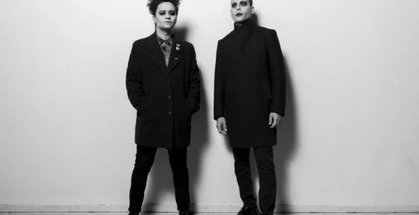 she past away black and white smaller 800x533