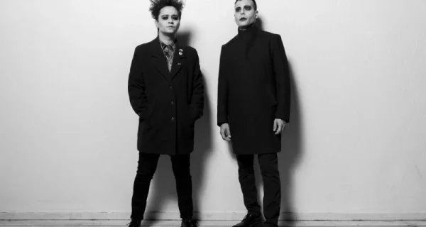 she past away black and white smaller 800x533