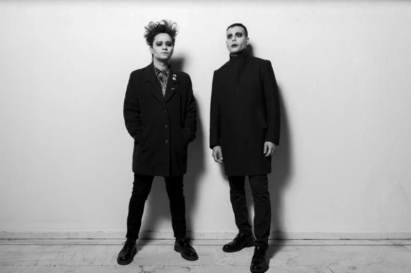 she past away black and white smaller 800x533