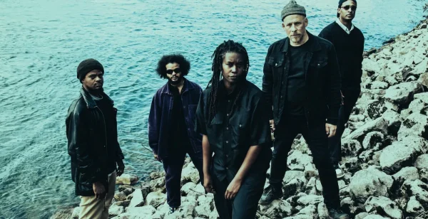 Irreversible Entanglements Set3 027 credit Annemone Take