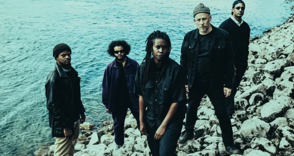 Irreversible Entanglements Set3 027 credit Annemone Take