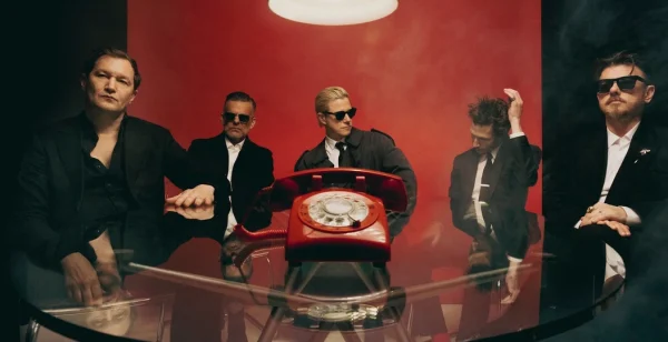 interpol photo by elliot hazel.jpg