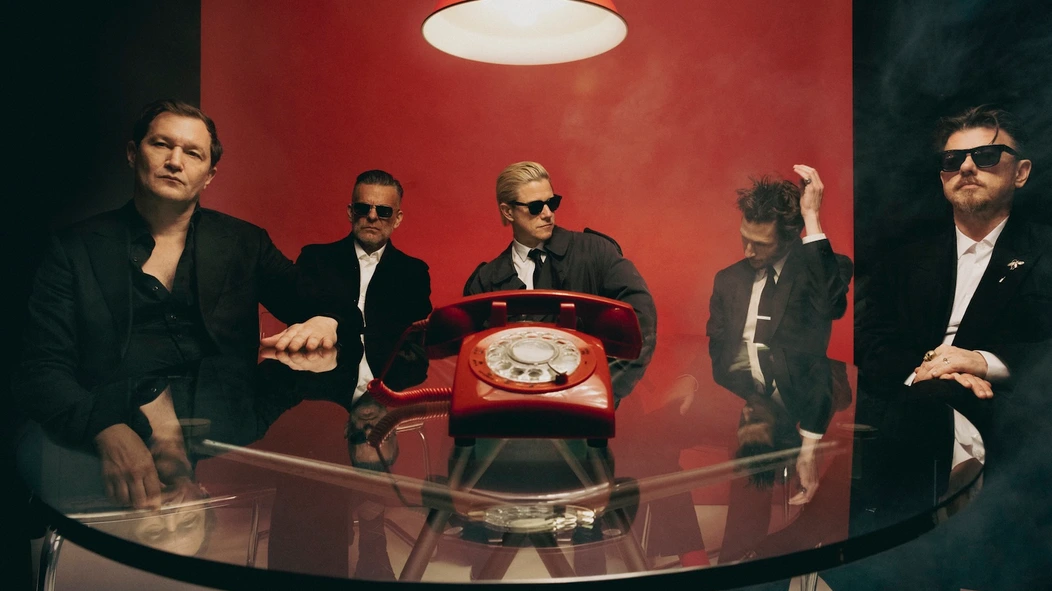 interpol photo by elliot hazel.jpg